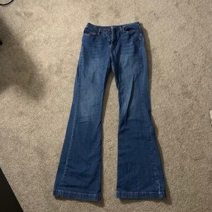 medium wash bell bottom jeans